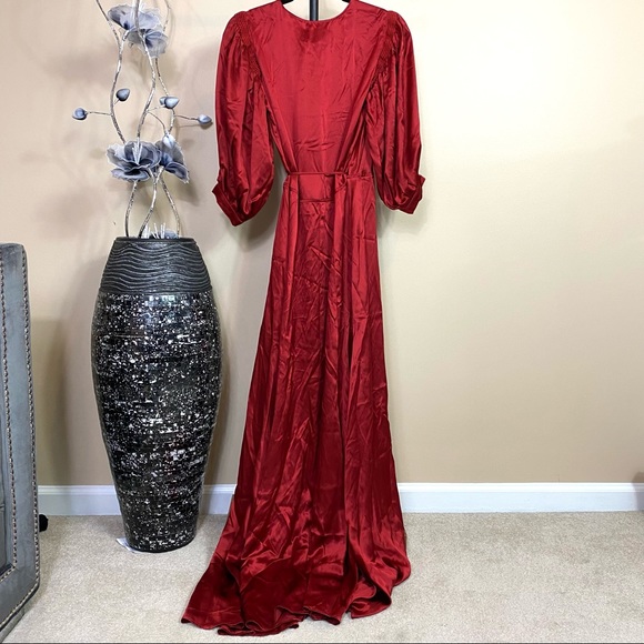 ❗️SOLD❗️Reformation Olivine MaxiSilk Dress Crimson - Picture 13 of 16
